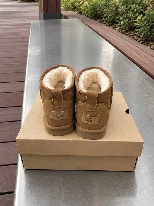 UGG Classic Mini Boots Chestnut r.39