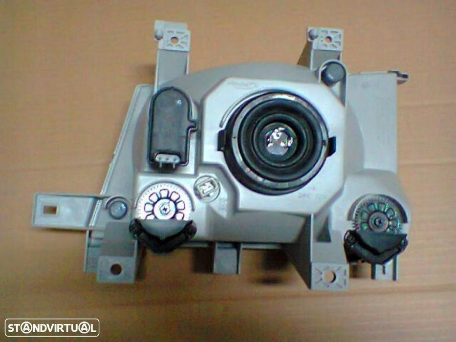 farois frente mitsubishi canter fuso 2012 (novos)