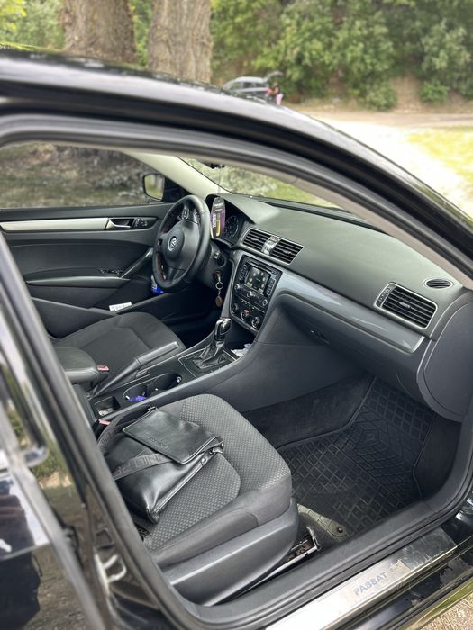Продам volkswagen passat B7 2.5 газ/бензин