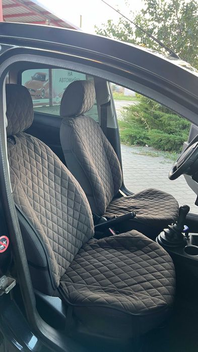 Автомобіль Форд фієста