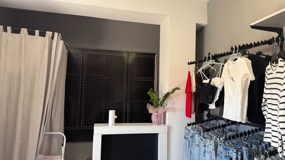 Магазин 21кв.м Іршава, вул.Незалежності,42Е біля автостанції ТЕРМІНОВО