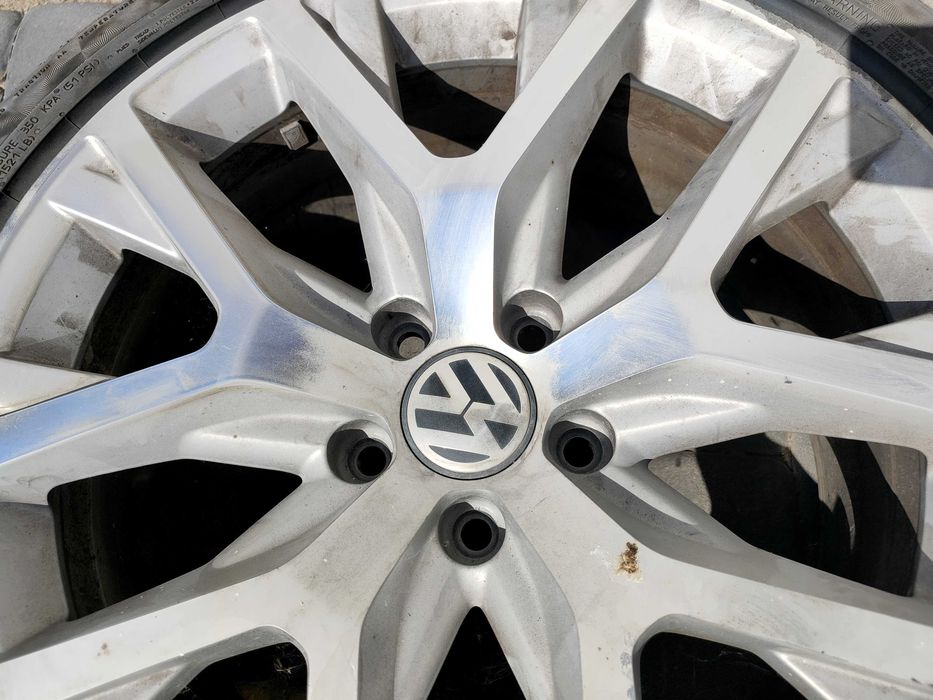 Felga felgi aluminiowa VW 18 Continental 225/45 xl 5x112
