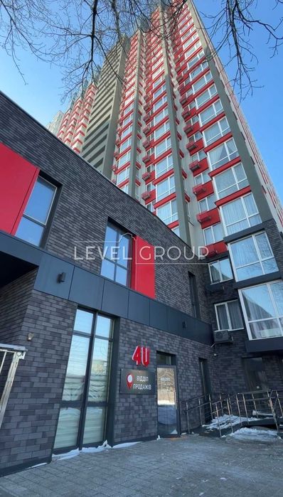 Продаж 1 кімнатної квартири (євродвушка) 42м2 в ЖК 4U, Святошинський район, вулиця Олега Мудрака, 1Б.
