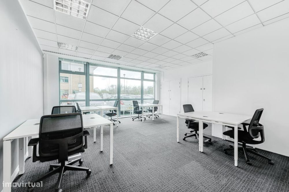 Espaço escritório bem decorado 5 pessoas LISBON, Spaces Marques Pombal