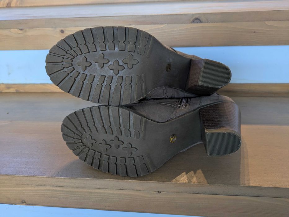 Bota senhora nunca usada