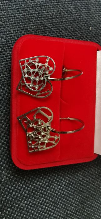 Kolczyki serca, stal chirurgiczna