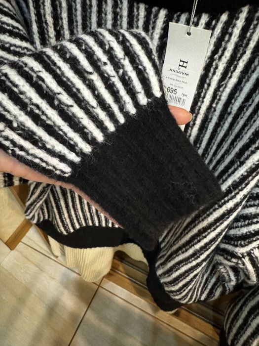 Світер новий розмір М