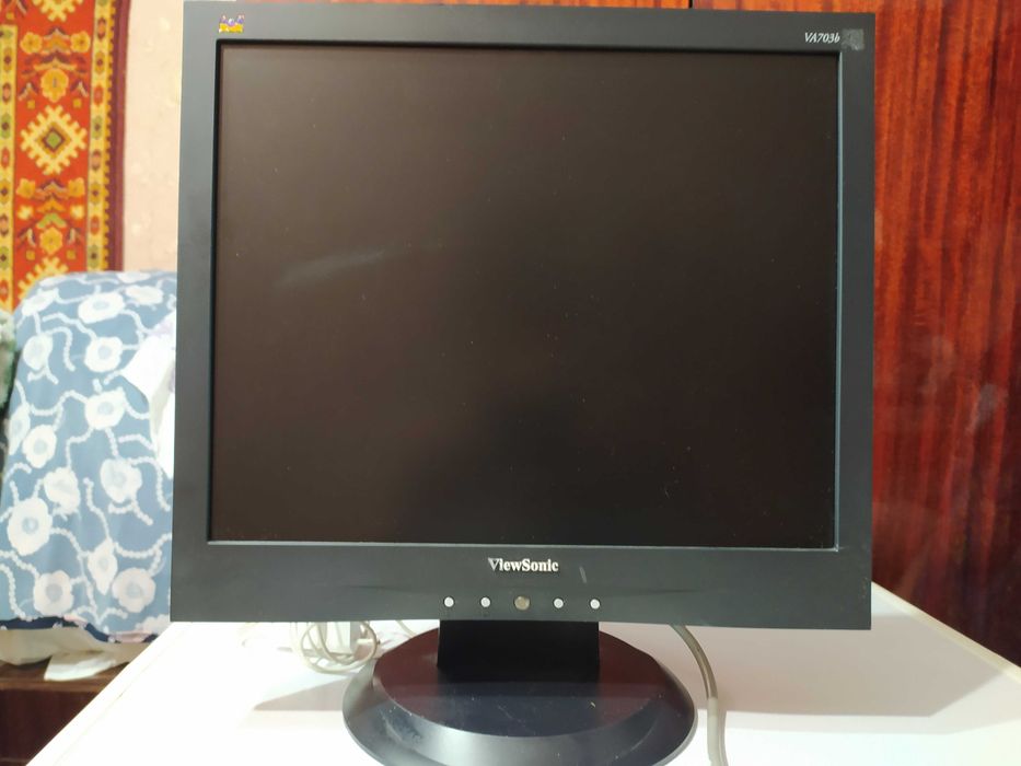 Монитор ViewSonic VA703b