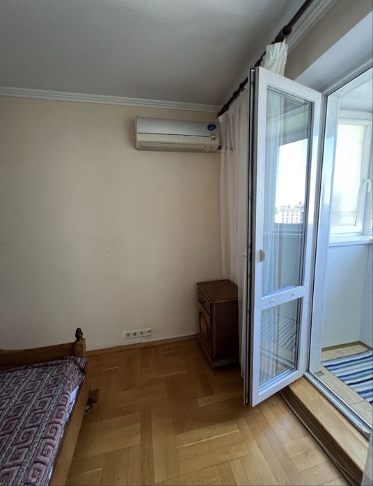 Власник. Продам 3-х кім. з ремонтом. Метро Деміївська 2хв, Держ прогрм
