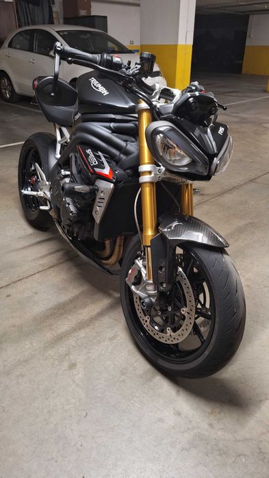 Triumph Speed Triple  1200 rs