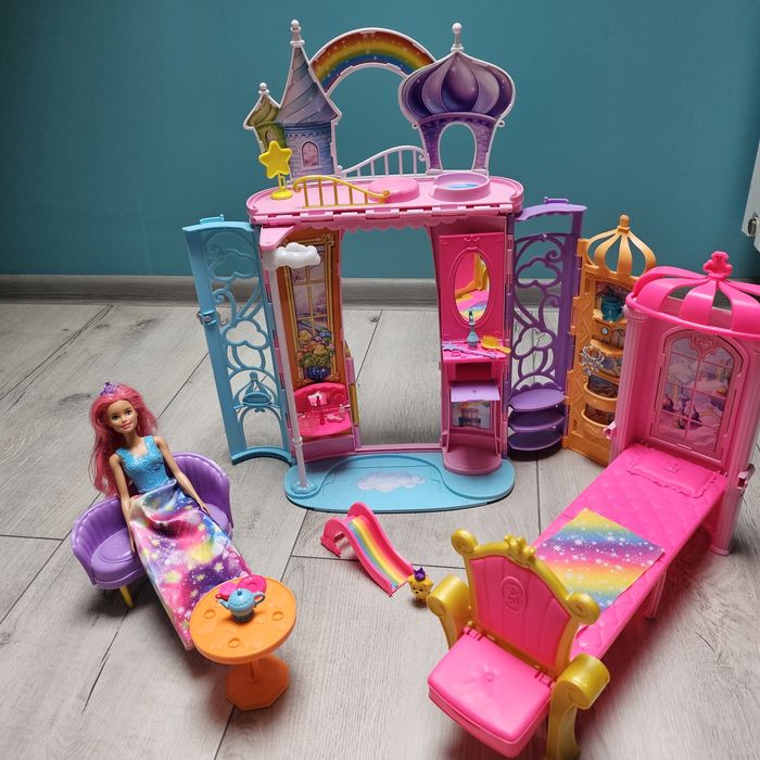 Barbie składany zamek plus jednorożec