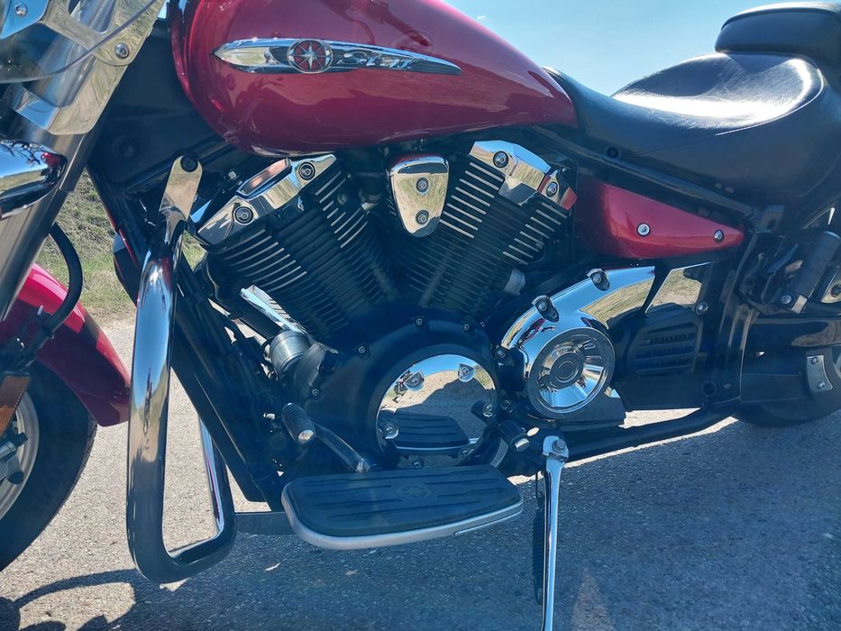 Super motocykl Yamaha XVS 1300