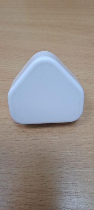 USB  Apple з британською вилкою