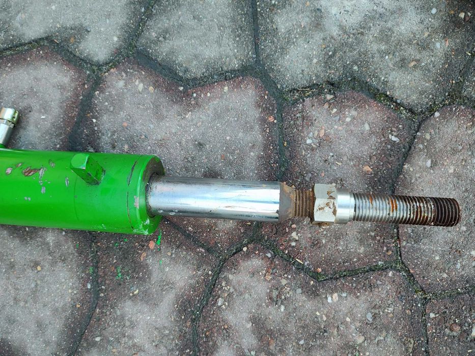 Siłowniki hydrauliczne do krone, john deere