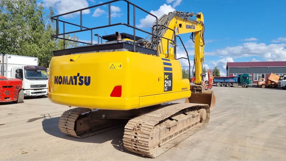 Продам экскаватор Komatsu PC 210 LC , 2018 г