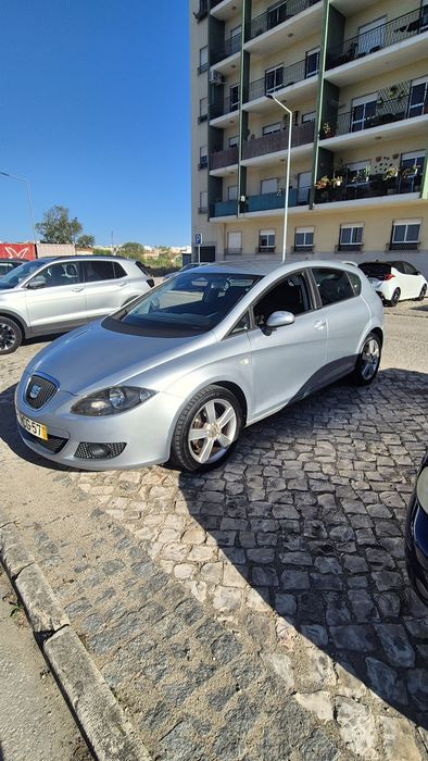 seat leon 1.9 tdi 105cv — photo 2