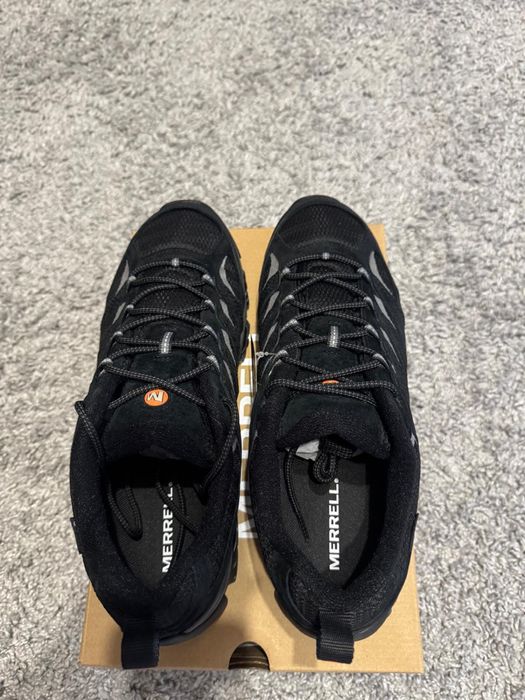 Кросівки MOAB 3 GTX оснащені водонепроникною мембраною GORE-TEX®