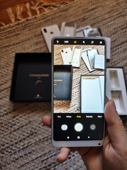Xiaomi Mi Mix 2S desbloqueado, funcional e com caixa de origem+ 3 capas extras