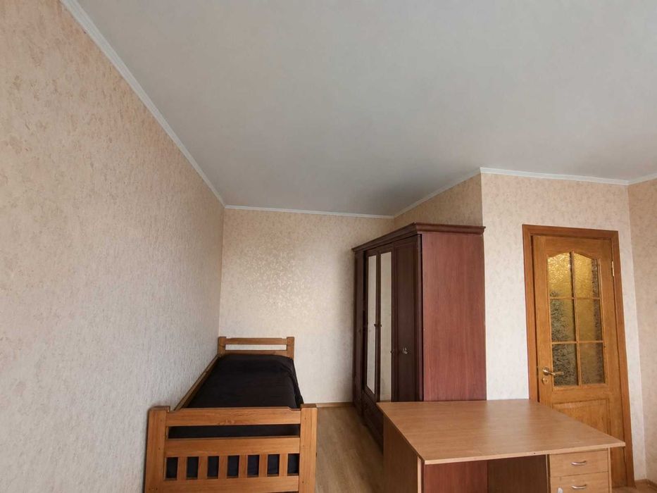 (3) Продам 1-кімнатну квартиру Військове містечко вул. О. Антонова 5314