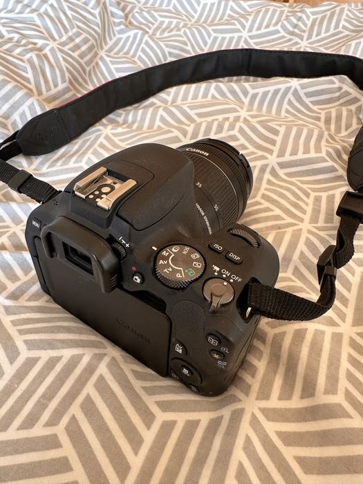 Canon EOS 200D + obiektyw 18–55mm - mały przebieg