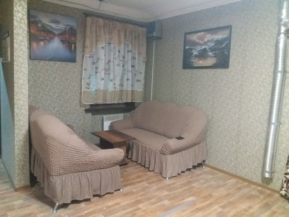 Срочно продам комплекты штор
