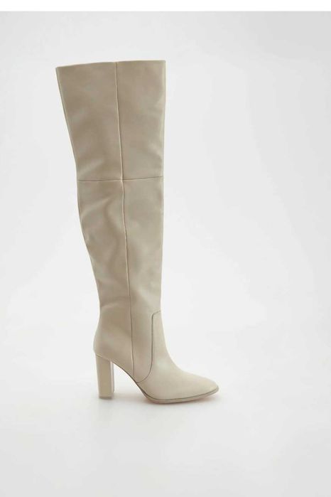 Reserved kozaki za kolano obcas kremowe 41