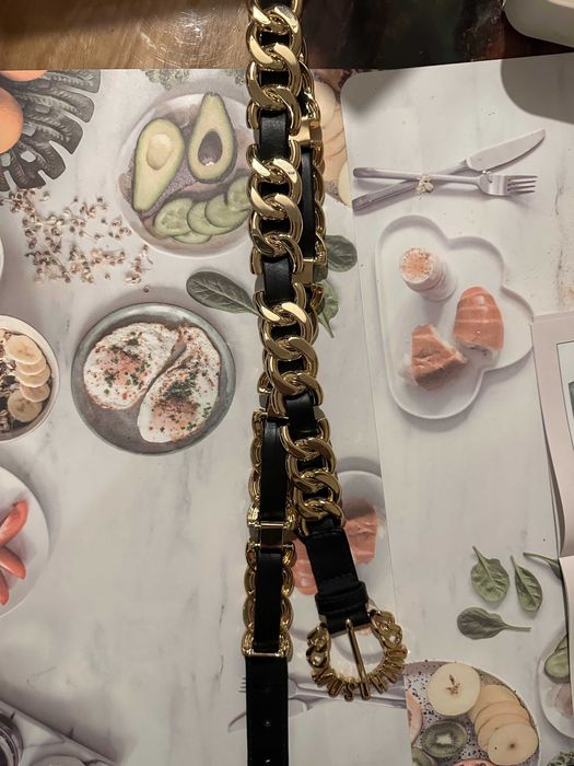 Pasek H&M Moschino złoty łańcuch z czarną skórą