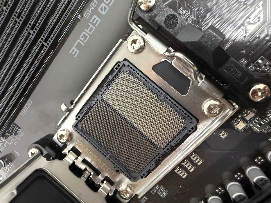 Gigabyte B650 EAGLE AM5 Ryzen DDR5 FV GW30D #639