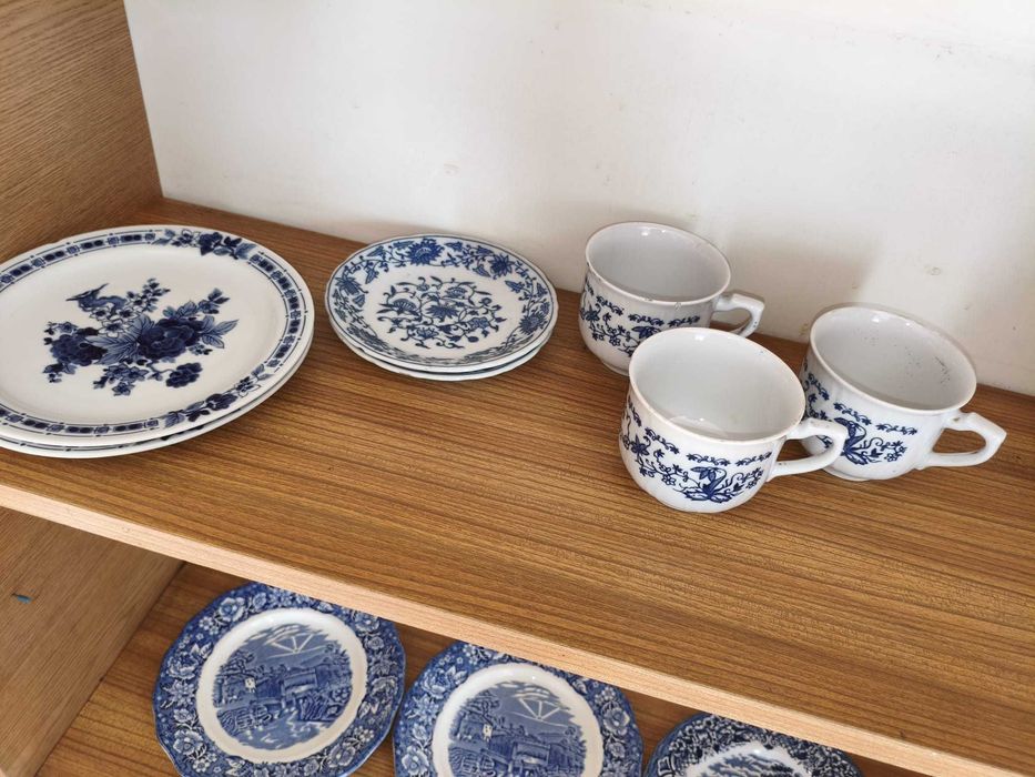 Zestaw porcelany Delft Blue styl | 3 filiżanki, spodki, talerze | Vintage