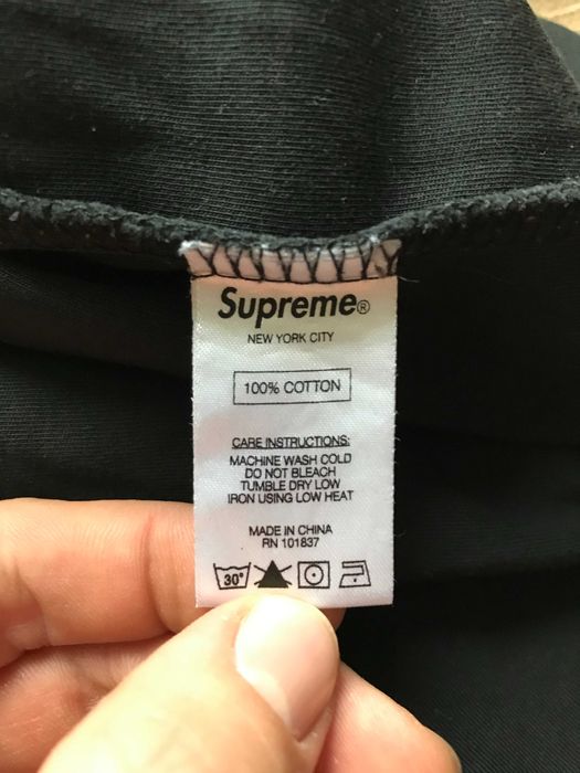 Piękny golfik Supreme rozm. L