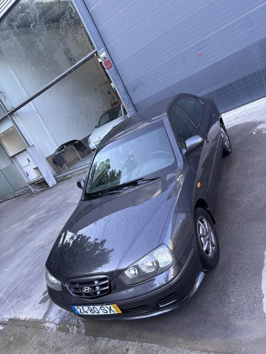 Hyundai elantra foto 3