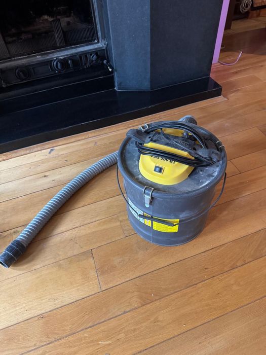 Kominek żeliwny z granitu