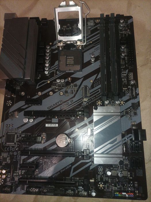 Материнская плата gigabyte z390 d
