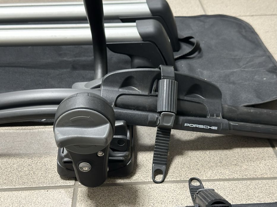 Orginalny bagaznik dachowy na 2 rowery Porsche Cayenne II