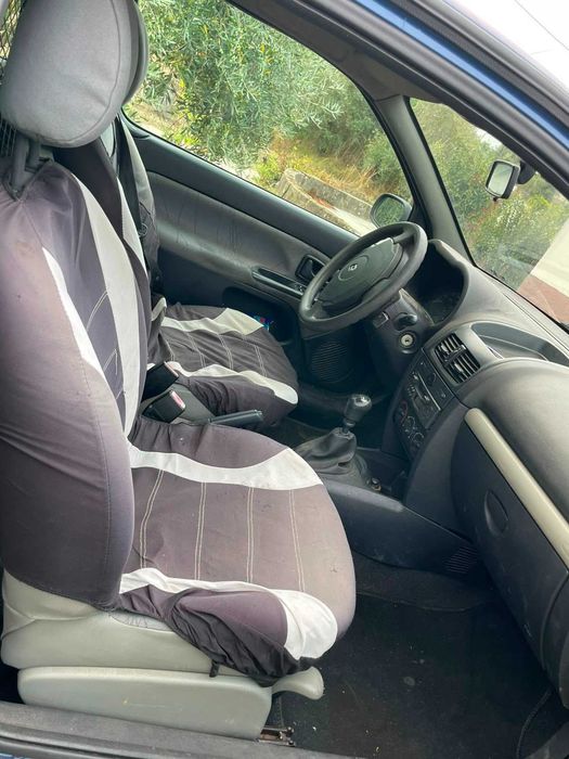 Renaul Clio 1.5 65 cv  - Correia de distribuição mudada à 20000 km