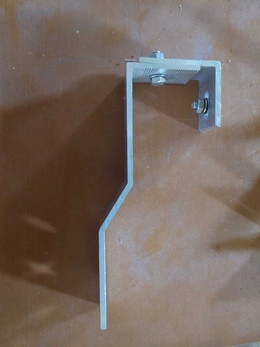 Salva Telhas para estrutura Painéis Fotovoltaicos gancho