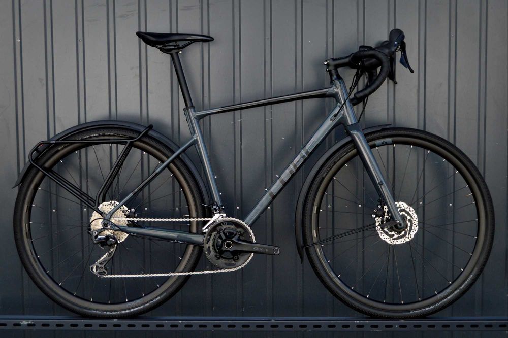 FV23 komfortowy gravel CUBE NUROAD 56 M GRX810 dynamo błotniki FAKTURA