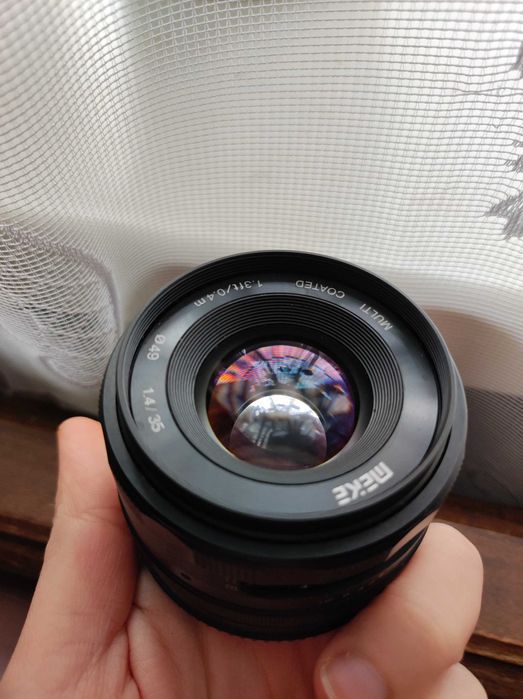 Об'єктив Meike 35mm f/1.4 for canon ef-m