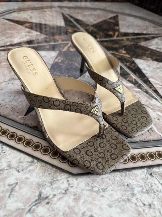 Мюлі Guess босоніжки