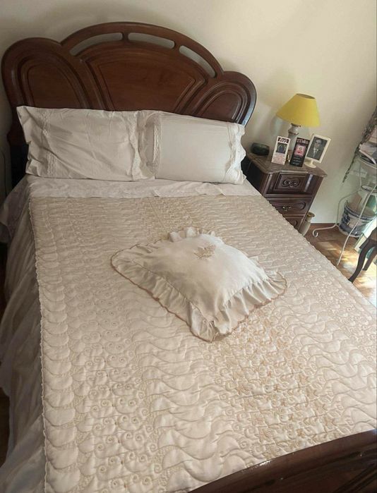 Vendo mobilia de quarto  de casal em bom estado