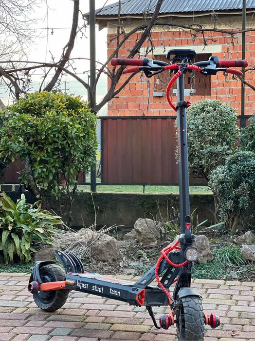 Самокат kukirin g2 pro 2025 рік