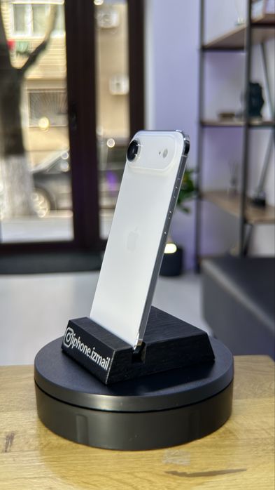 Air 256 gb  2 - місяцив