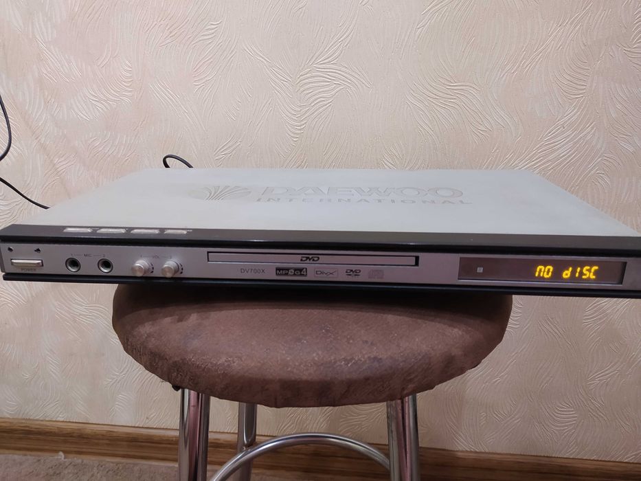 DVD проигрыватель DAEWOO DV700X
