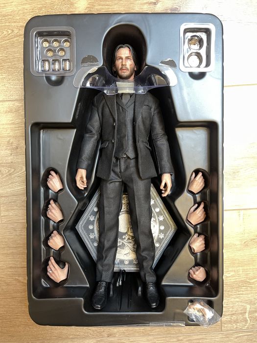 Johnwatsonフィギュア Фигурка 1/6 hot toys mms 504 JOHN WICK CHAPTER 2: 17 000 грн