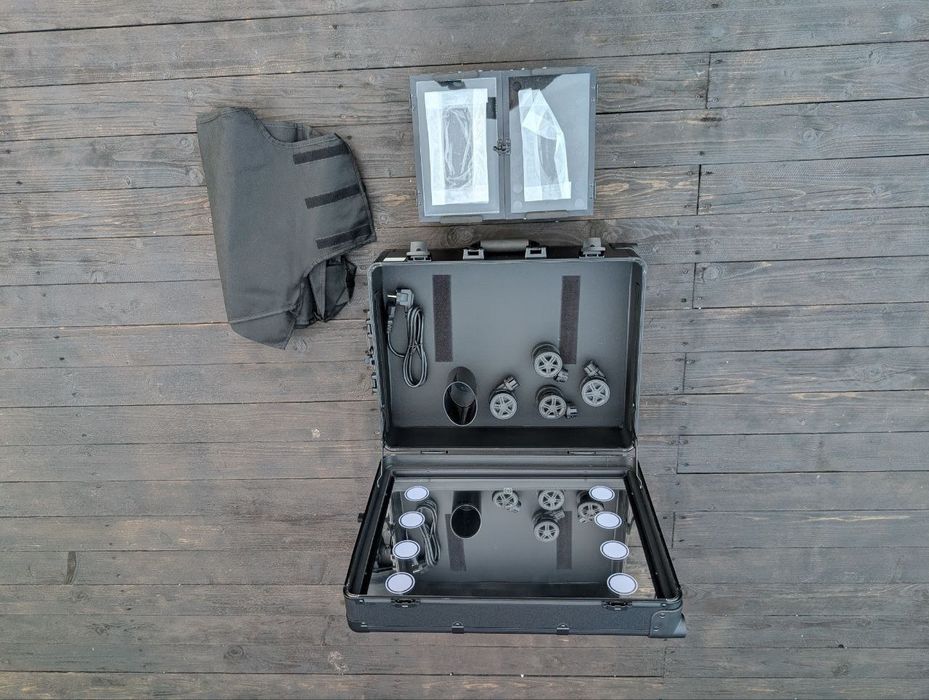 Профессиональная мобильная косметическая станция с подсветкой и зеркал