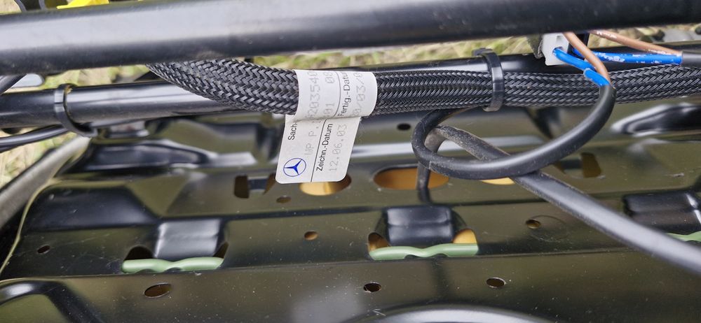 Fotele skórzane elek mercedes c klasa2024