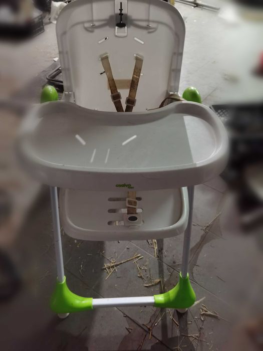 Vendo cadeira de alimentação