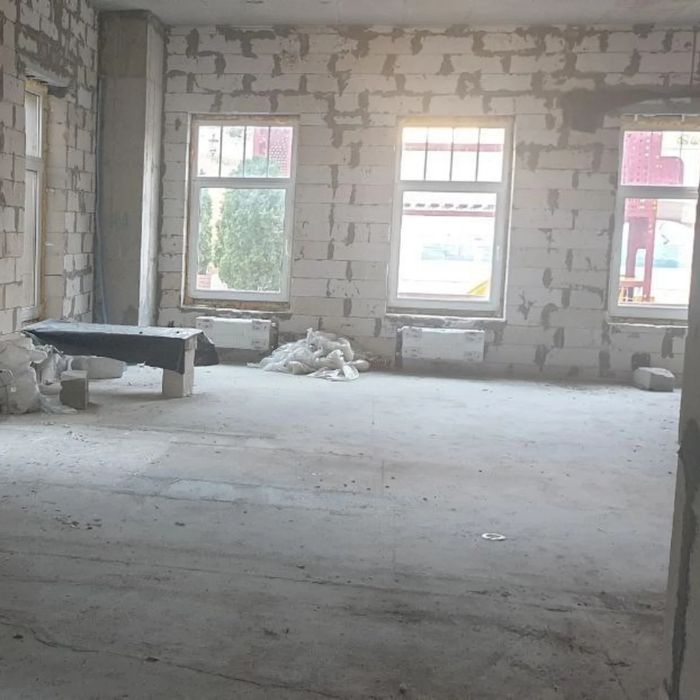 Здам фасад для бізнесу високий трафік,центр,вільне планування