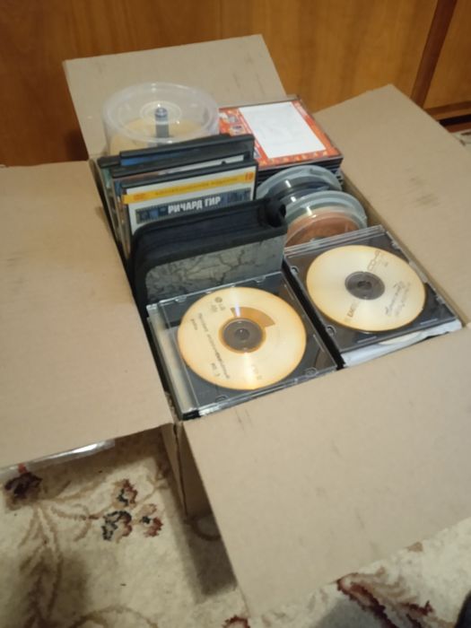 Диски CD DVD для детей и взрослых. Боксы для дисков