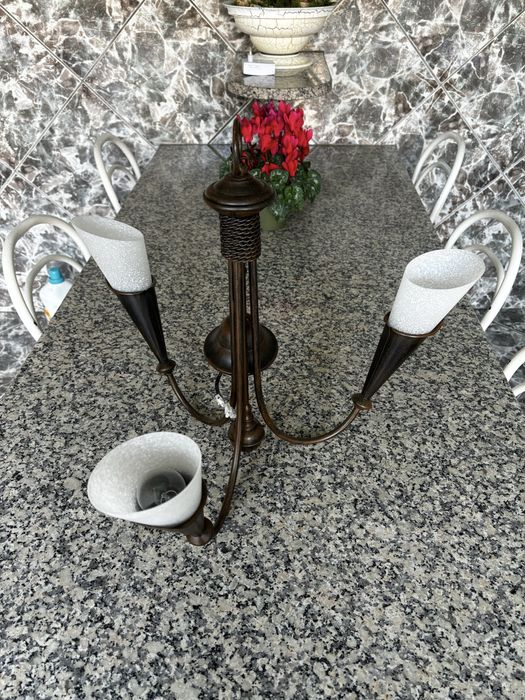 Conjunto de candeeiros rústicos de teto